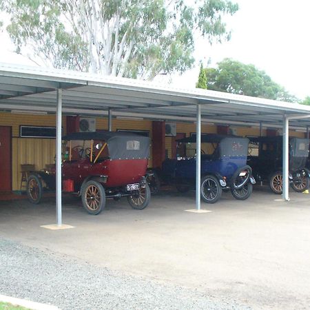 Motel Oasis Kingaroy Kültér fotó