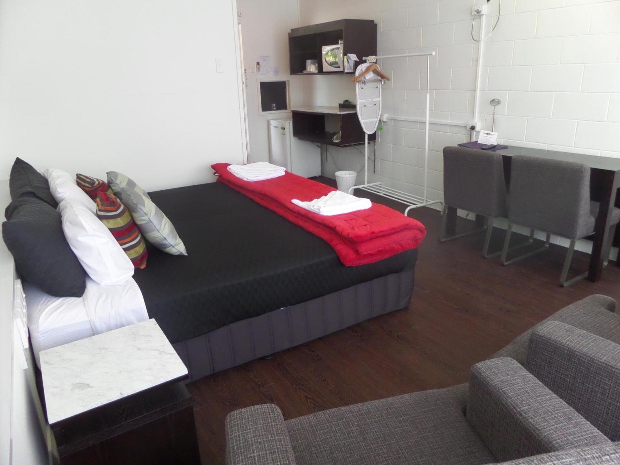 Motel Oasis Kingaroy Szoba fotó