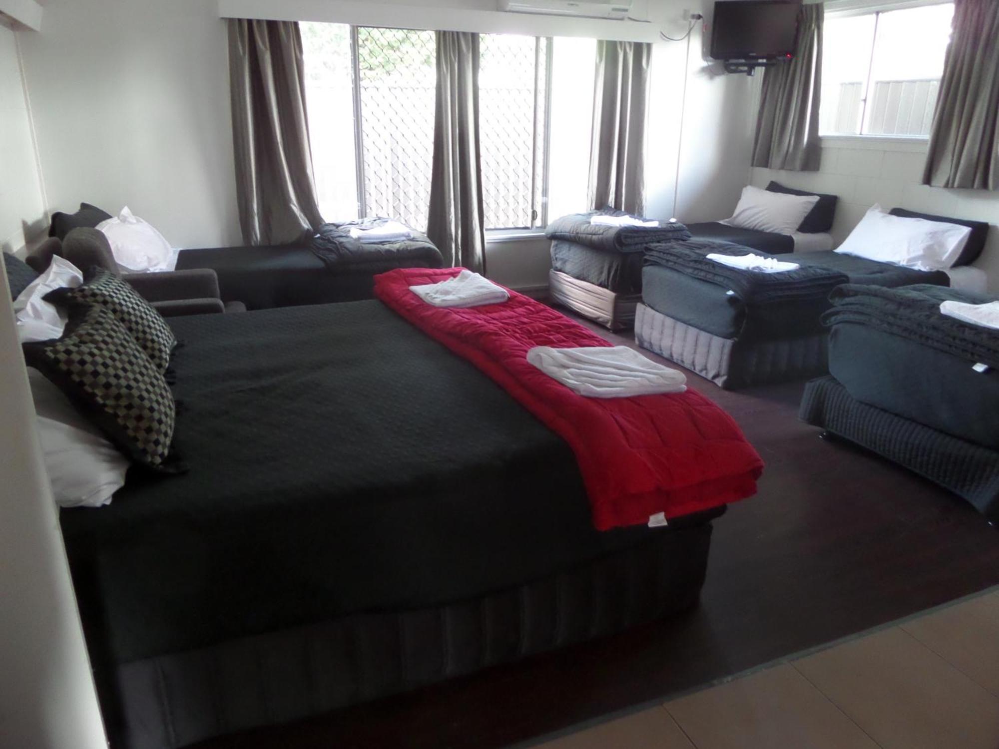 Motel Oasis Kingaroy Szoba fotó