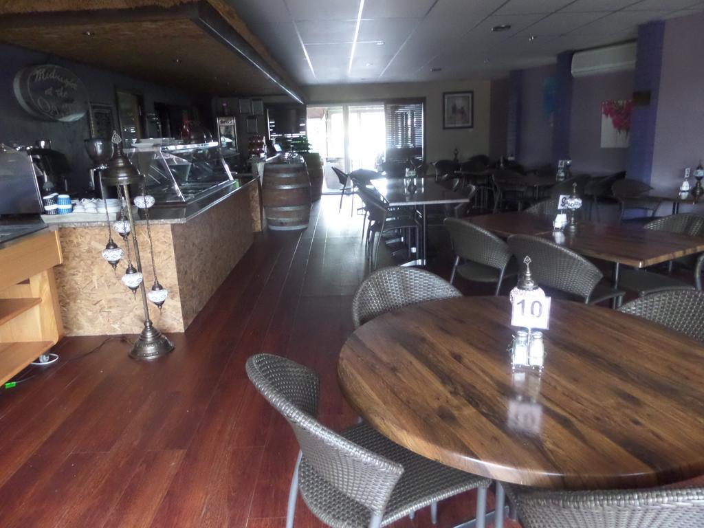 Motel Oasis Kingaroy Kültér fotó