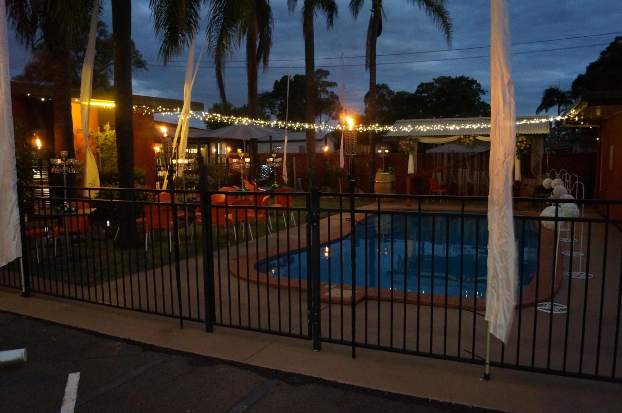 Motel Oasis Kingaroy Kültér fotó