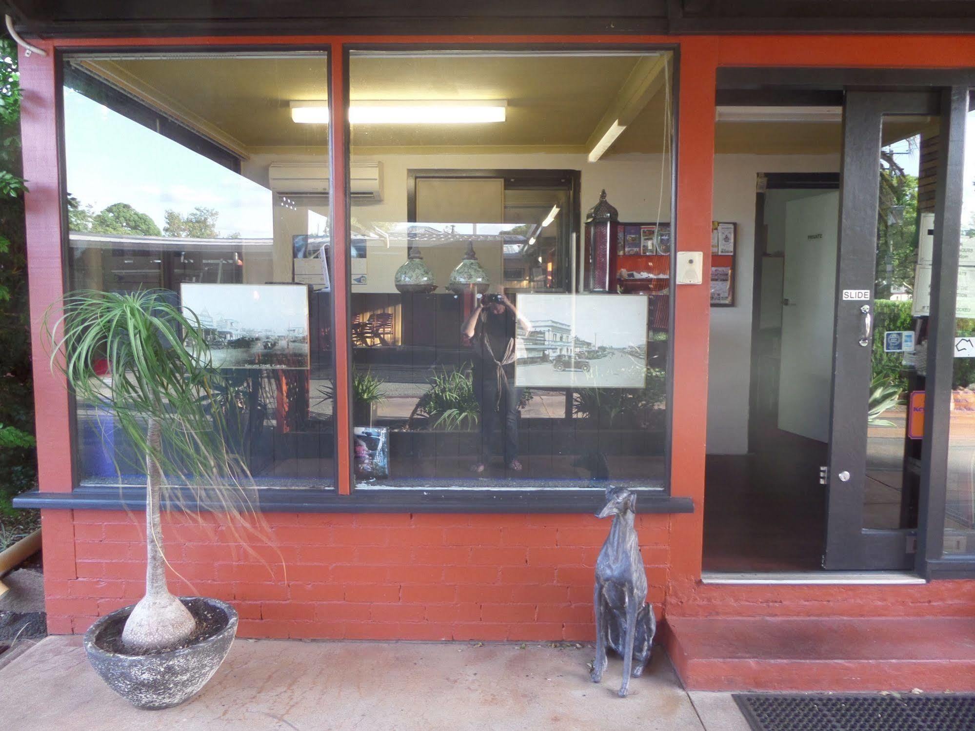 Motel Oasis Kingaroy Kültér fotó