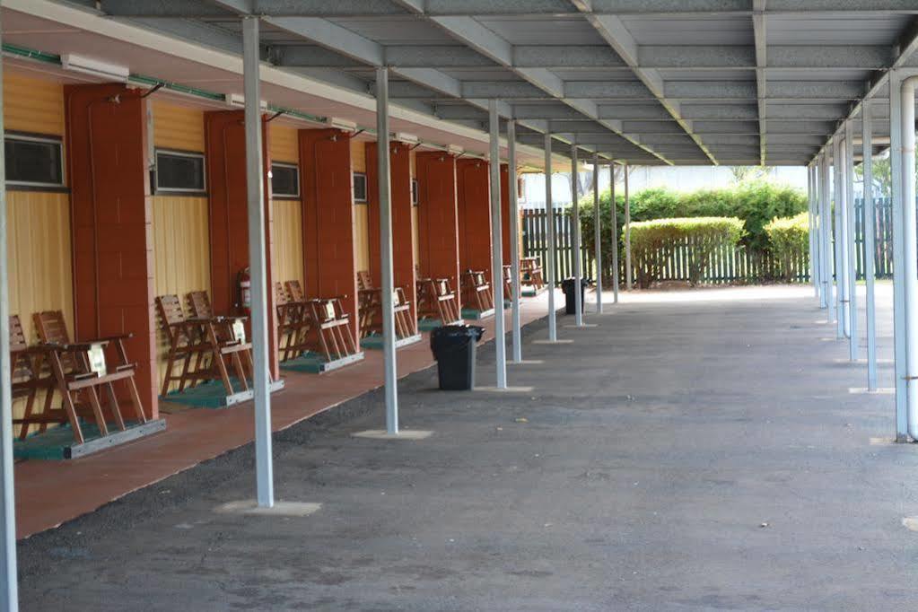 Motel Oasis Kingaroy Kültér fotó